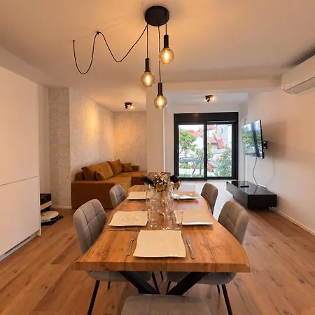 Appartement Nagelneues Stadtglanz
