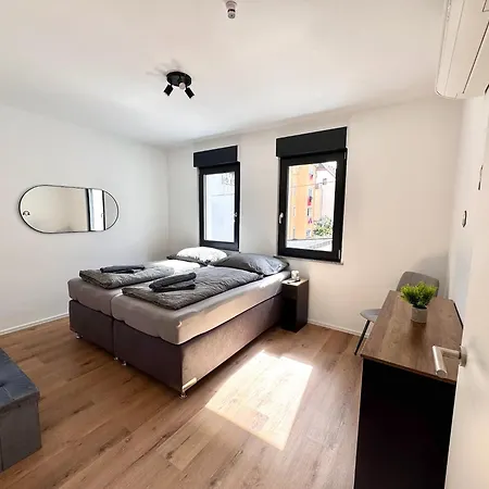 Appartement Nagelneues Stadtglanz *