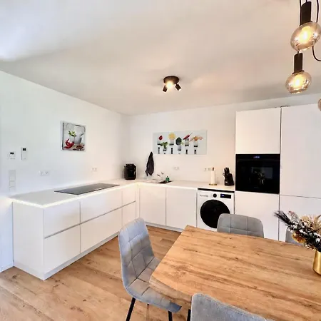 Nagelneues Stadtglanz Appartement