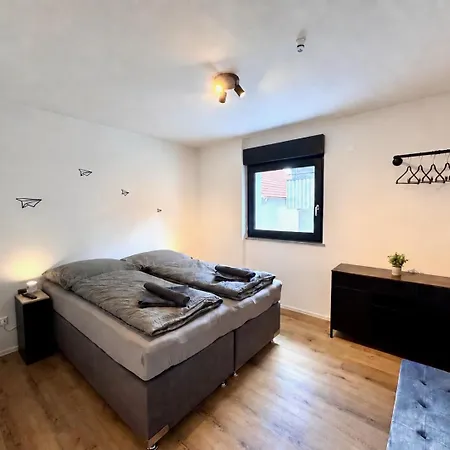 Appartement Nagelneues Stadtglanz