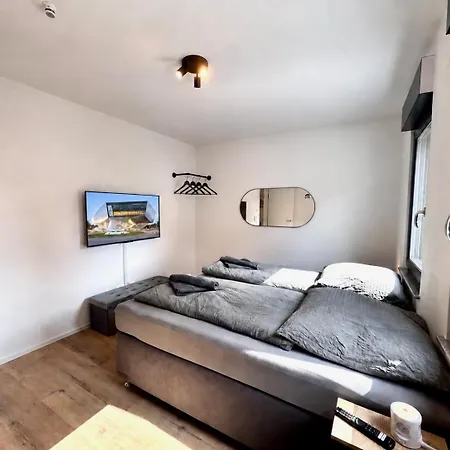 Appartement Nagelneues Stadtglanz